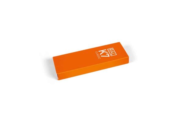 RAL-CLASSIC-K7-Farbfaecher-geschlossen-1200x800