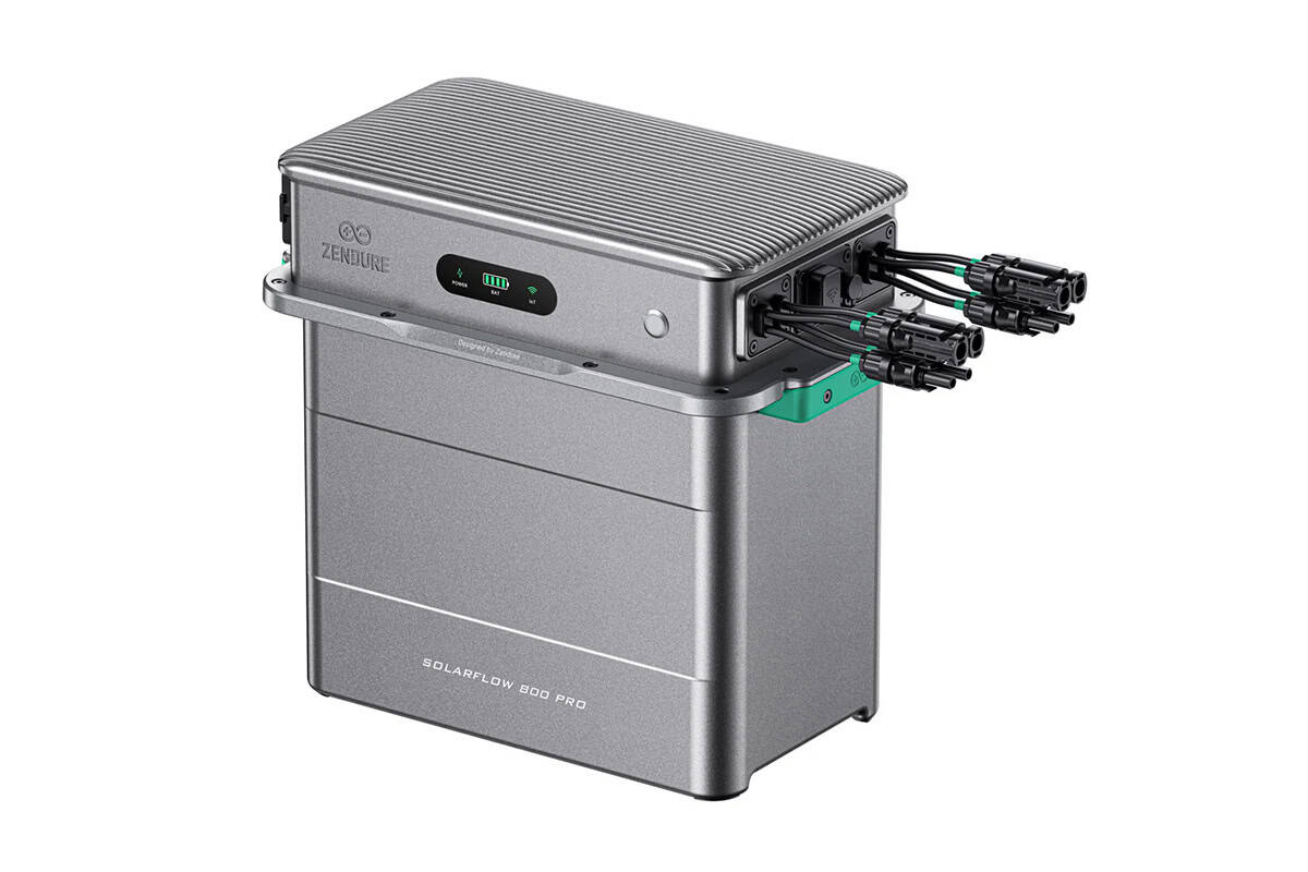 Zendure-SolarFlow-800Pro-1920Wh-All-in-One Speichersystem-Vorderansicht-schraeg-1200x800